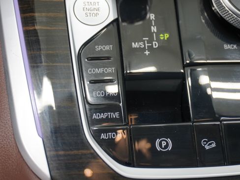 Used 2020 BMW X5 xDrive40i w/ M Sport Package AWD/4WD image 28