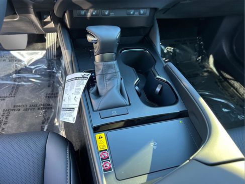 New 2025 Lexus ES 350 w/ Premium Package image 25