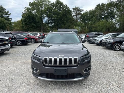 Used 2019 Jeep Cherokee Limited AWD/4WD image 2
