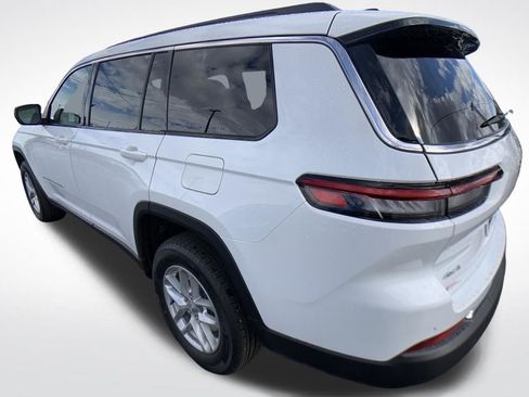 New 2026 Jeep Grand Cherokee L Laredo image 3