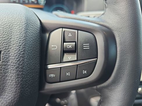 Used 2025 Ford Ranger Lariat w/ FX4 Off-Road Package image 18