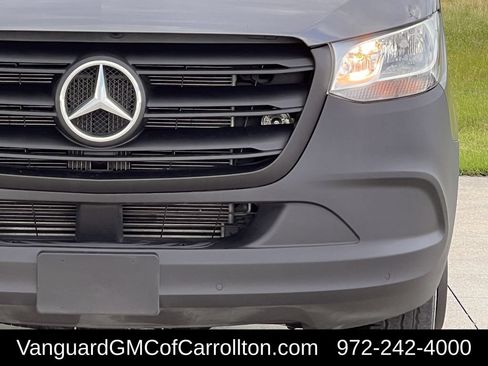 Used 2021 Mercedes-Benz Sprinter 4500 w/ Parking Package image 10