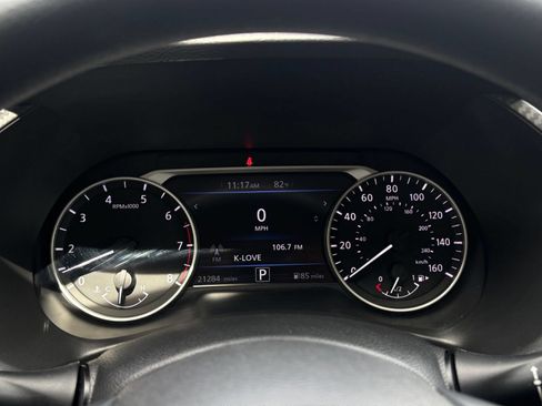 Used 2025 Nissan Sentra SV FWD image 39