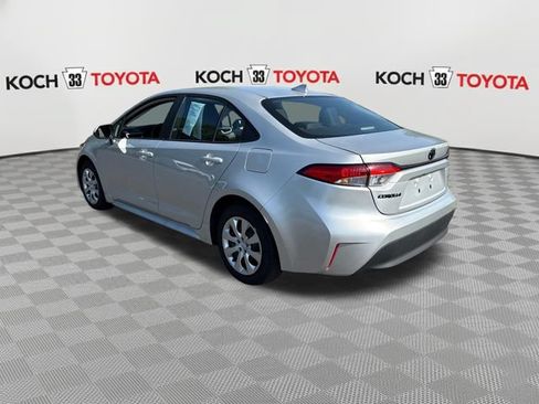 Used 2026 Toyota Corolla LE FWD image 6