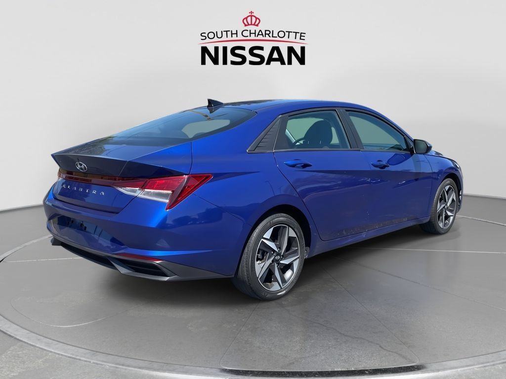 Used 2023 Hyundai Elantra SEL w/ Convenience Package FWD image 6