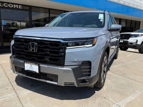 Used 2026 Honda Pilot Elite image 8