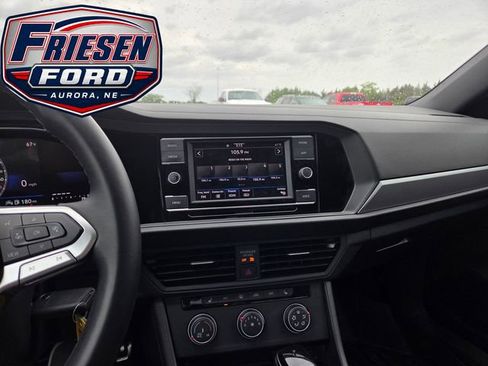 Used 2024 Volkswagen Jetta Sport FWD image 19