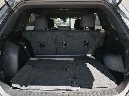 Used 2026 GMC Terrain Elevation image 34