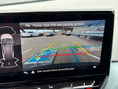 Used 2022 Volkswagen ID.4 Pro image 19