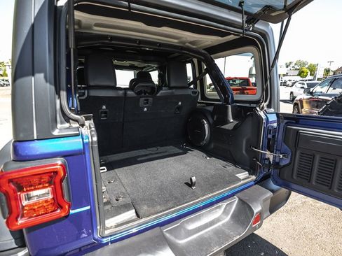 Used 2019 Jeep Wrangler Unlimited Rubicon AWD/4WD image 33