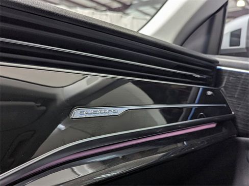 Used 2019 Audi Q8 Premium Plus image 20