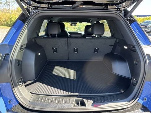 New 2026 GMC Terrain AT4 w/ LPO, Black Badging Package image 26