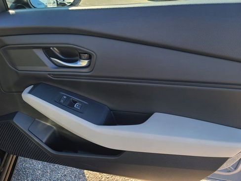 Used 2025 Honda Accord EX-L image 18