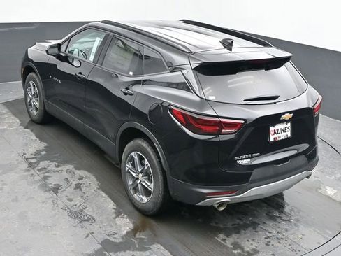 New 2026 Chevrolet Blazer LT w/ Convenience Package AWD/4WD image 38