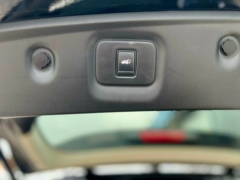 Used 2017 INFINITI QX60 Luxe w/ Premium Plus Package image 9