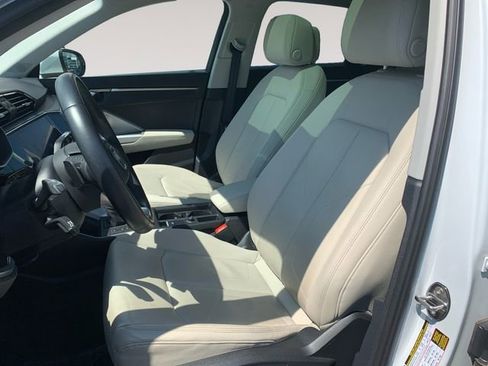 Used 2022 Audi Q3 2.0T Premium image 9