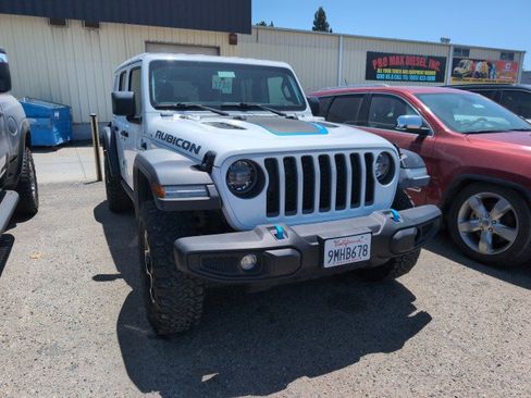 Used 2023 Jeep Wrangler Unlimited Rubicon 4xe AWD/4WD image 2