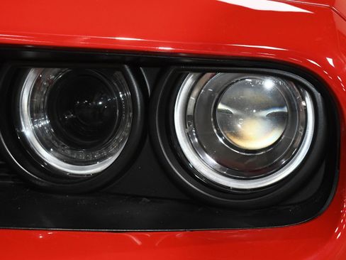 Used 2020 Dodge Challenger SXT image 57