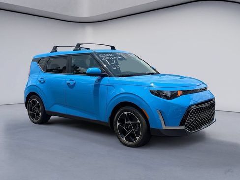 Used 2025 Kia Soul EX FWD image 7
