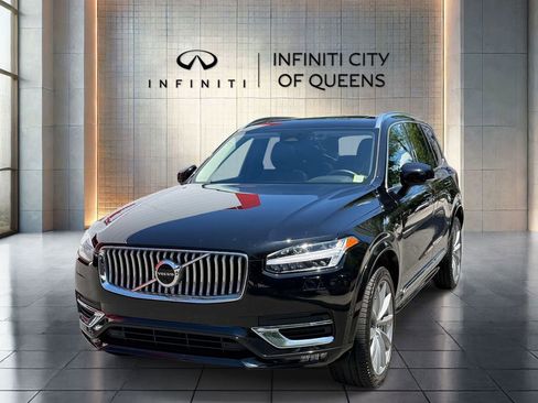 Used 2023 Volvo XC90 B6 Plus AWD/4WD image 4