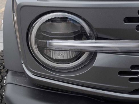 New 2025 Ford Bronco Badlands image 3