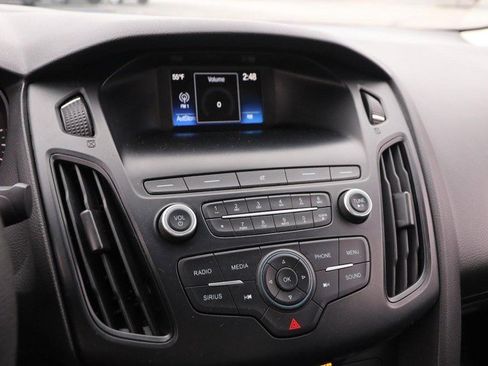 Used 2018 Ford Focus SE image 19
