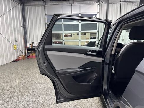 Used 2024 Volkswagen Taos S FWD image 14