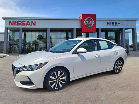 Used 2023 Nissan Sentra SV w/ SV Premium Package FWD image 5