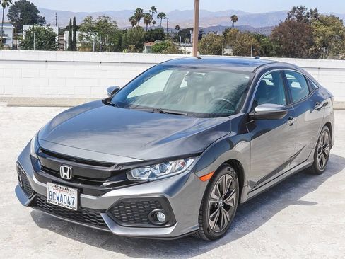 Certified 2018 Honda Civic EX-L image 3