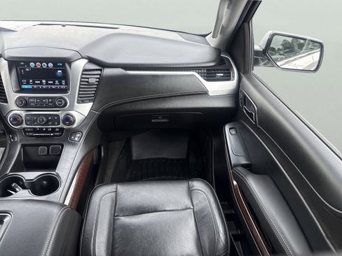 Used 2017 GMC Yukon SLT AWD/4WD image 15