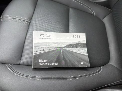 Used 2023 Chevrolet Blazer LT AWD/4WD image 16