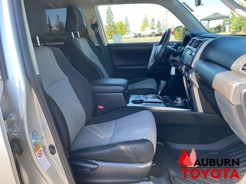 Used 2016 Toyota 4Runner SR5 AWD/4WD image 12