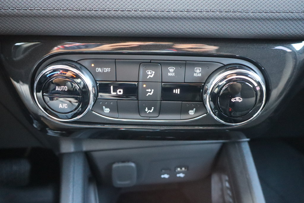 New 2026 Chevrolet TrailBlazer LT w/ Convenience Package AWD/4WD image 12