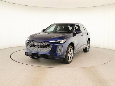 Certified 2025 Audi Q5 Prestige image 12