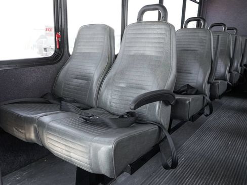 Used 2013 Ford E-450 and Econoline 450 Super Duty w/ Shuttle Bus Prep Pkg RWD image 26