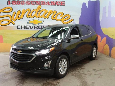 Used 2021 Chevrolet Equinox LT w/ LPO, Floor Liner Package image 2