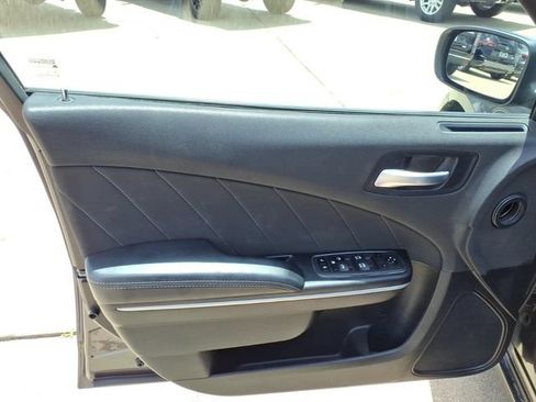 Used 2022 Dodge Charger SXT AWD/4WD image 9