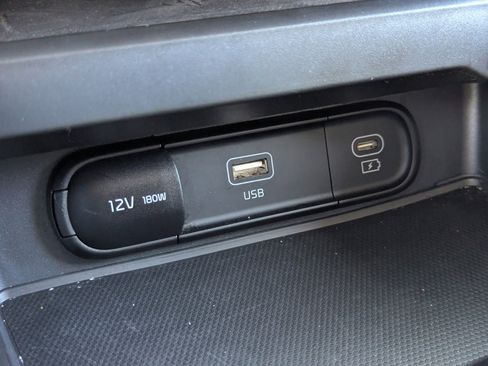 Certified 2024 Kia Soul EX image 27