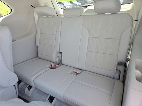 New 2025 Buick Enclave Avenir w/ Super Cruise Package image 14