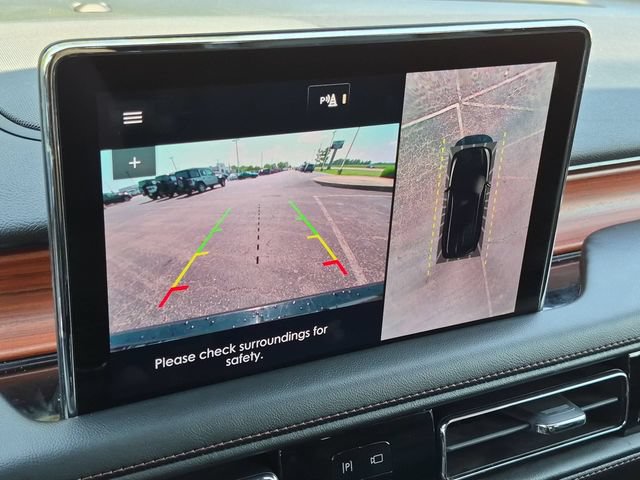 Used 2024 Lincoln Aviator Reserve AWD/4WD image 14