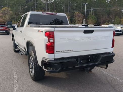 Used 2024 Chevrolet Silverado 2500 Custom w/ Custom Value Package image 6