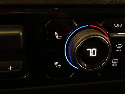 Used 2025 Chevrolet Silverado 1500 LT image 48