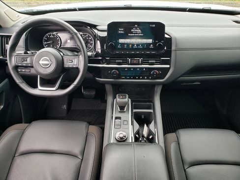 Certified 2025 Nissan Pathfinder SL w/ SL Premium Package image 21