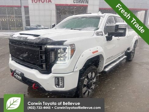 Used 2022 GMC Sierra 3500 AT4 w/ AT4 Preferred Package image 8