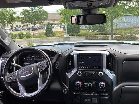 Used 2022 GMC Sierra 1500 SLT w/ SLT Premium Plus Package AWD/4WD image 13