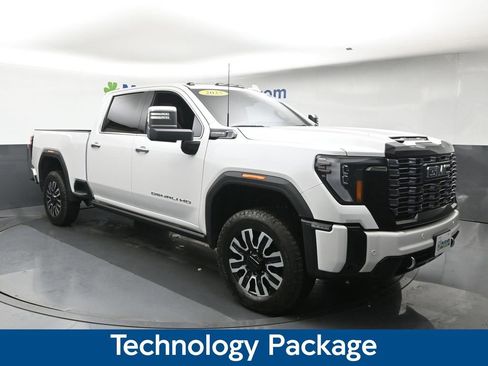 Used 2025 GMC Sierra 3500 Denali Ultimate AWD/4WD image 2
