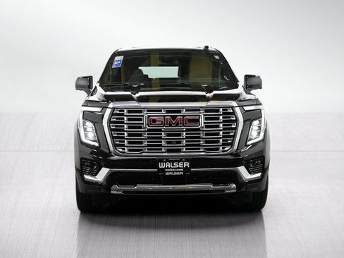 Used 2025 GMC Yukon XL Denali w/ Sun & Power Step Package AWD/4WD image 8