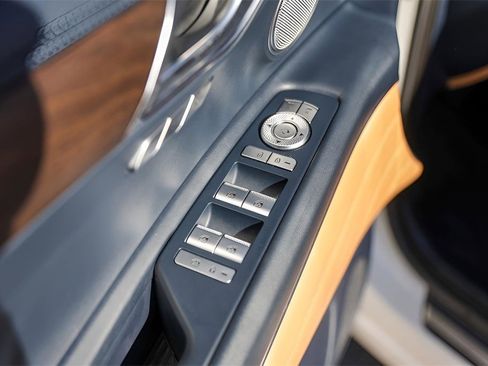 Used 2023 Genesis GV80 3.5T Advanced + image 32