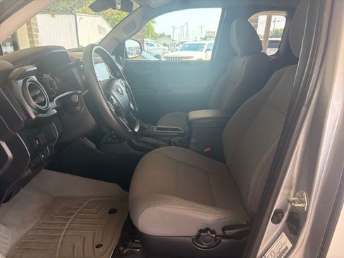 Used 2020 Toyota Tacoma SR w/ SX Package RWD image 15