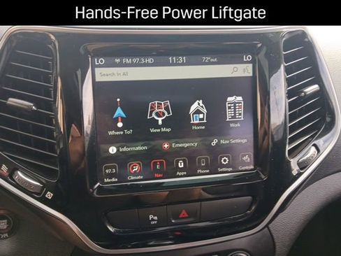 Used 2019 Jeep Cherokee Limited w/ Luxury Group image 17